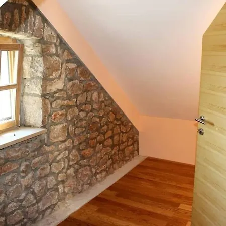 A Stone House 'pojata' Apartment Cista Provo